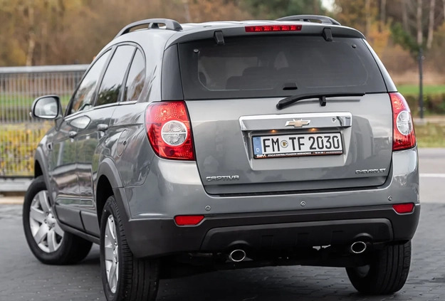 Chevrolet Captiva cena 33900 przebieg: 179000, rok produkcji 2012 z Zawiercie małe 379